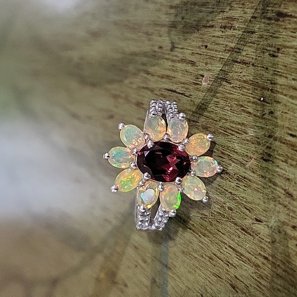 BEAUTIFUL OPAL RING - Picture 7 of 7